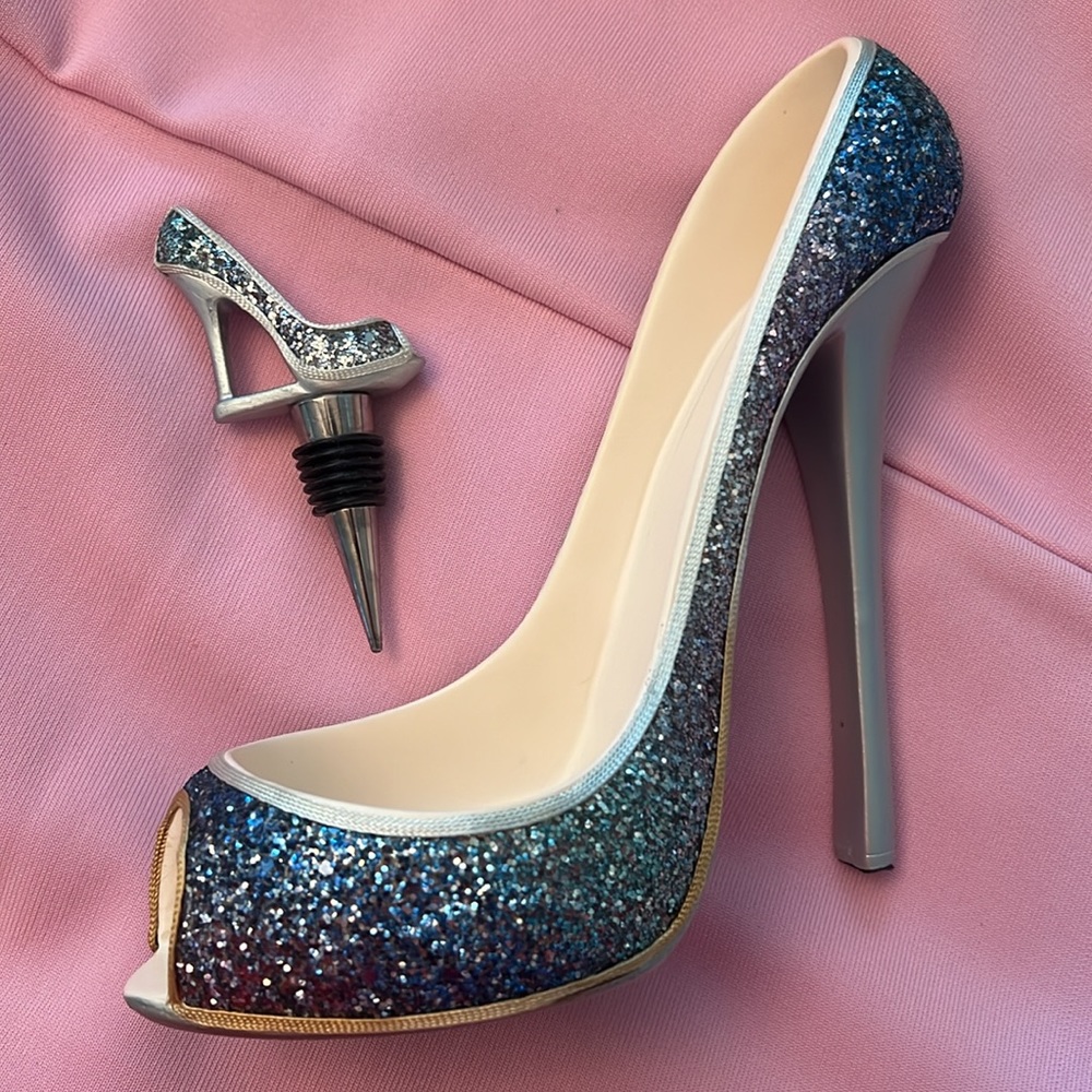 High Heel Wine Bottle Display Holder & Matching Wine Cork